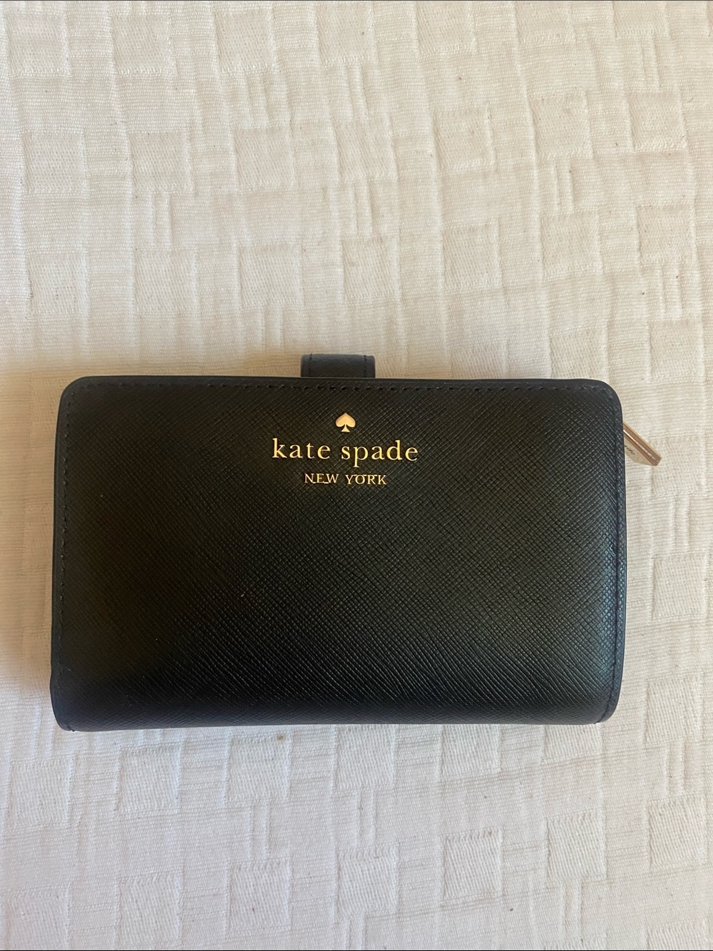 KATE SPADE  Black Saffiano Leather Bifold Wallet with Gold Logo